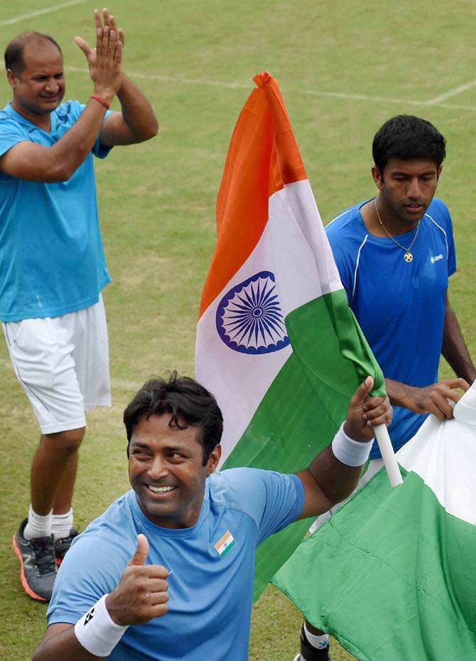 Leander Paes and Rohan Bopanna seal Davis Cup play-off place with easy win