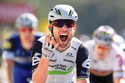 Mark Cavendish steals show on Stage 14
