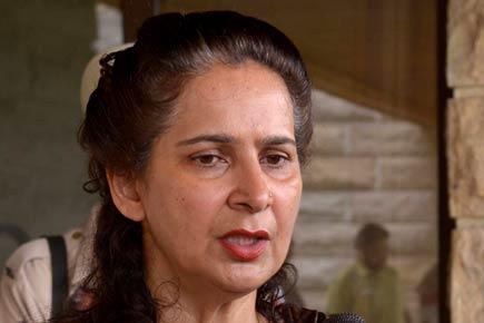 Navjot Kaur Sidhu joins Congress, hints at Navjot Singh's entry too