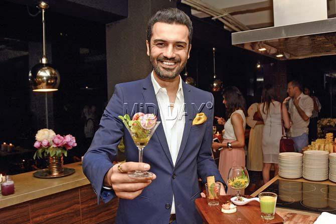 Ashish Sajnani at the launch of his new catering venture. Pic/Pradeep Dhivar