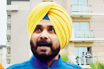 Navjot Singh Sidhu's bank accounts seized for nonpayment of taxes