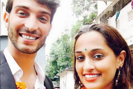 Shweta Pandit and Italian beau Ivano Fucci opt for a court marriage