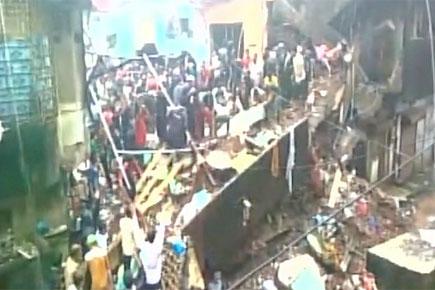 Three storey building collapses in Bhiwandi; 6 dead, several trapped
