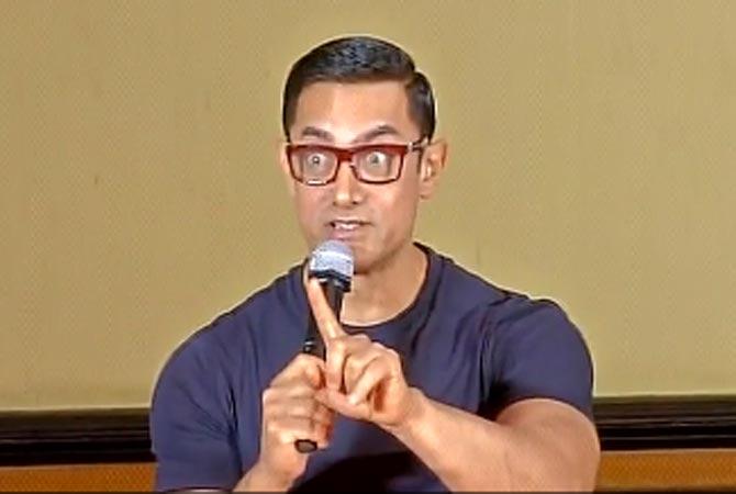 Faux pas! Aamir Khan makes 