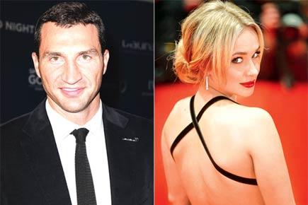 Wladimir Klitschko's actress partner Hayden Panettiere spotted sans engagement ring