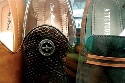 Shopkeeper held for selling shoes pinned with Zoroastrian symbol