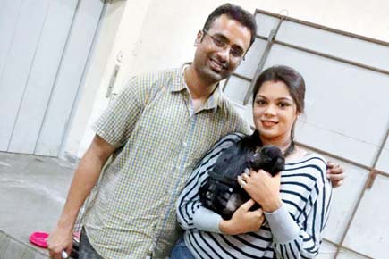 Mumbai couple drives to Pune to help orphaned pups find home