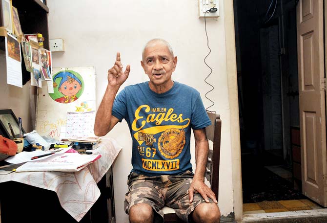 Harendra Upadhyaya at his Khar residence in 2015. Pic/mid-day archives