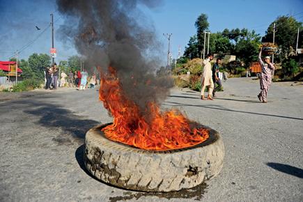 Burhan Wani killing: Kashmir violence toll climbs to 23