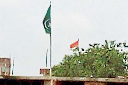 'Pak flag' hoisted at Nalanda?