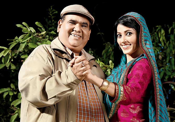 Actor Satish Kaushik, who has been cast opposite Meghna Malik in Mr & Mrs Muralilal, returns to theatre after a four-year break. Pic/Satej Shinde
