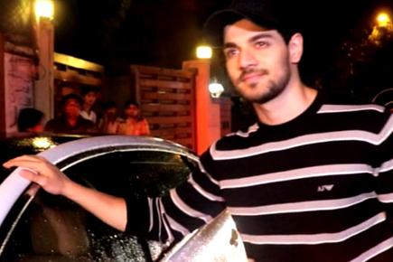 Spotted: Sooraj Pancholi dining out at Mumbai eatery
