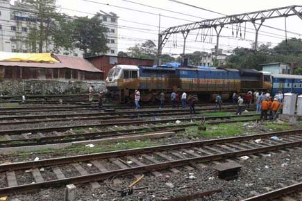 Mumbai: Central Railway services hit as train derails near CST