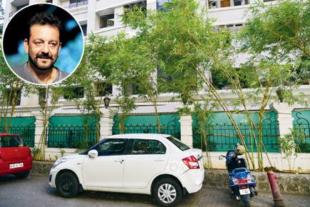 Sanjay Dutt's cover-up act at his Pali Hill home to beat prying eyes