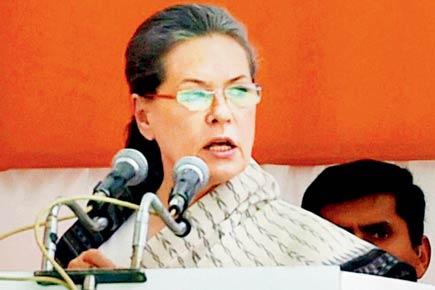 Charges against Robert Vadra a BJP conspiracy: Sonia Gandhi