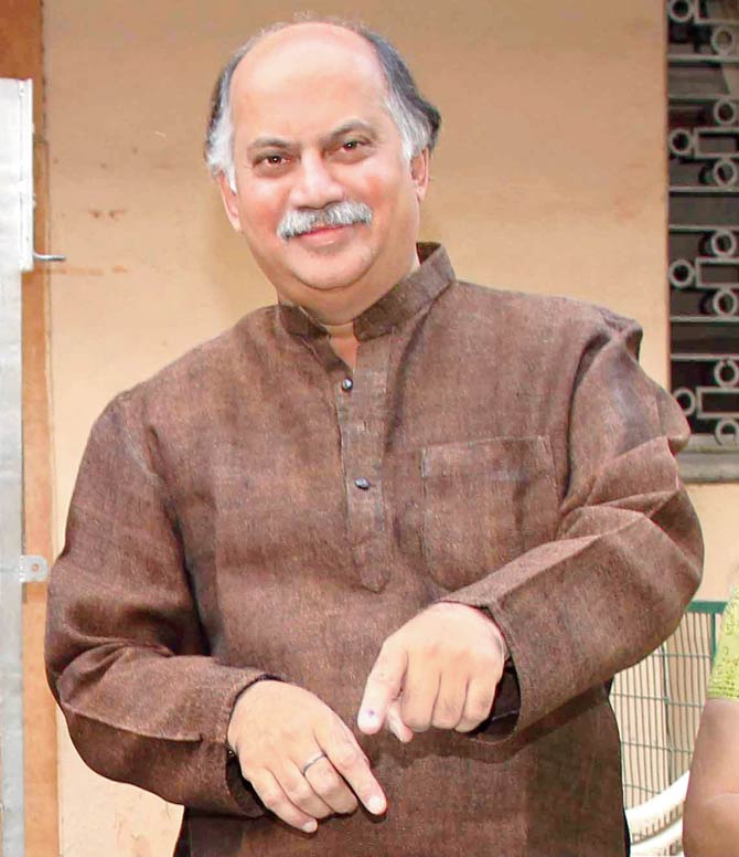 Senior Congress leader Gurudas Kamat tweeted yesterday that although he was retiring from politics, he would continue with social work. File pic
