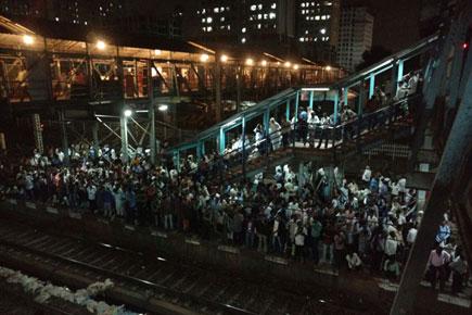 Mumbai: Harbour Line services affected due to technical snag
