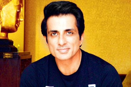 Sonu Sood gets emotional recalling his father