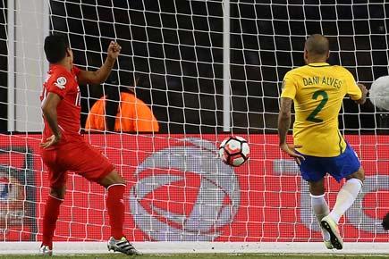 Copa America: Controversial goal helps Peru eliminate Brazil