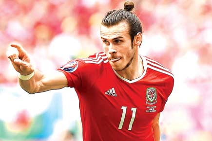 Gareth Bale getting better, says Wales coach Chris Coleman 