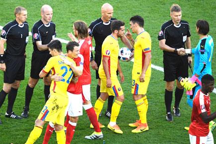 Euro 2016: Romania hold Switzerland to hard-fought draw