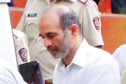Narendra Dabholkar murder: Virendra Tawde, Sarang Akolkar trained to make bombs in '10-12 Virendra Tawde