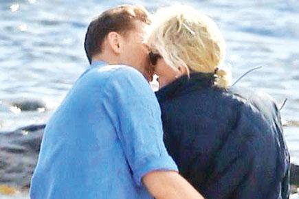 Taylor Swift and Tom Hiddleston spotted getting cosy at a beach