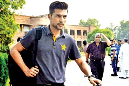 Pakistan's Mohammad Amir backs life bans for match fixers