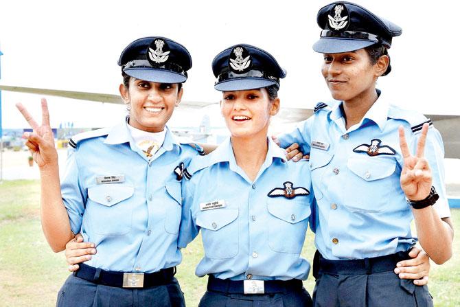 Women fighter pilots (from left) Avani Chaturvedi, Bhavana Kanth and Mohana Singh in Hyderabad on Saturday. Pic/PTI