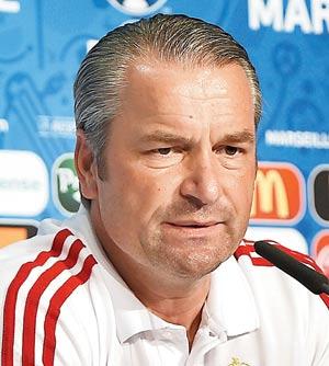 Hungary coach Bernd Storck
