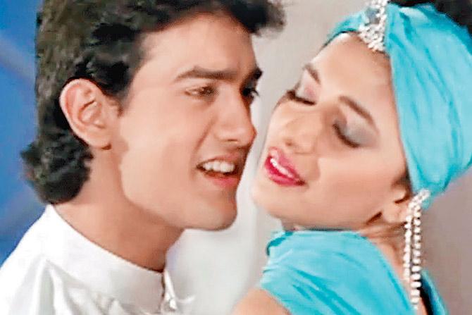 Aamir Khan and Madhuri Dixit in Dil