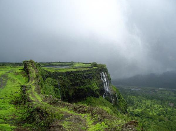 Koregad Fort, Lonavala, Maharashtra by Wikipedia