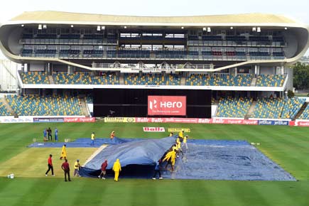 Tri-series: Australia, South Africa share points following washout