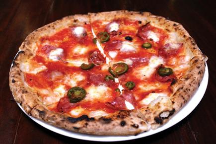 Mumbai food: Why this Khar eatery's Neapolitan pizzas are a must try