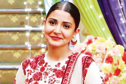 Anushka Sharma promotes 'Sultan' on the sets of 'Udann'