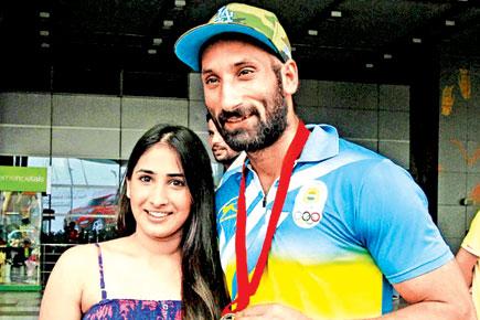 Women's body slams Hockey India for linking Sardar Singh issue to AAP