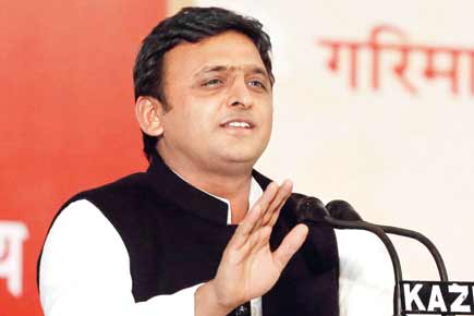 Akhilesh Yadav downplays SP rift over merger with criminal's party