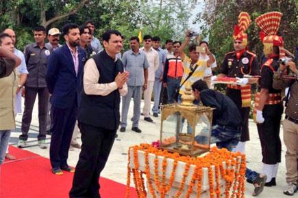 Maharashtra CM visits Maharana Pratap Smarak in Udaipur