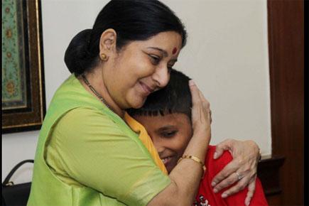 Sushma Swaraj welcomes little Sonu who went missing 6 years ago
