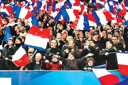 French cops against Euro fan zone due to security fears