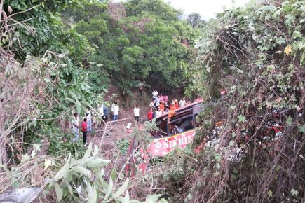 17 killed in a major accident on the Mumbai-Pune Expressway
