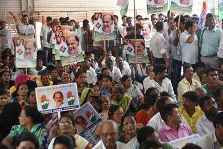 Congress supporters want Gurudas Kamat to take back resignation, protest