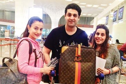 Birthday girl Ameesha Patel off to Bangkok with friends