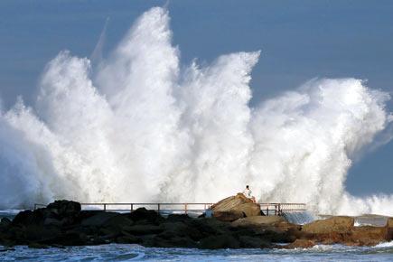 King tide hits Sydney's northern beaches