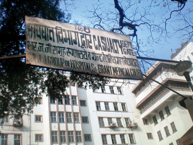 The doctors complained that although they had been teaching students and treating patients at Grant Medical College and JJ Hospital for decades, they were deprived of a chance to be examiners. File pic