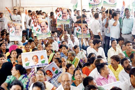 Mumbai: Gurudas Kamat supporters put up a show of strength