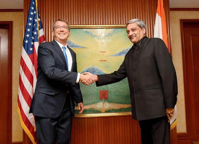 Defence Minister Manohar Parrikar with US Secretary of Defense Ashton Carter at the Shangri-La Dialogue in Singapore on June 4. Parrikar could have been much more forceful in articulating a new and nuanced point of view as Carter did. Pic/AFP