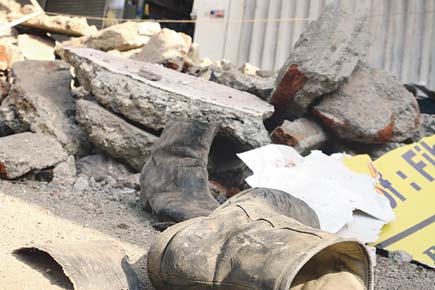 Mumbai: Building slab crushes two homeless men