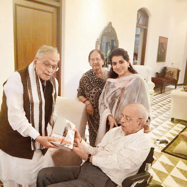 Murli Manohar Joshi with Nana and Munira Chudasama and Shaina NC 