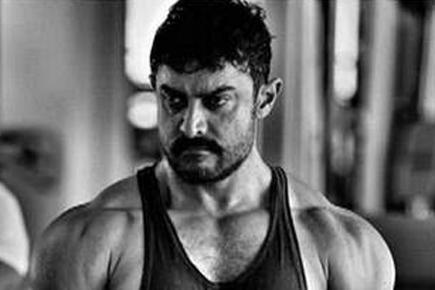 Aamir Khan beefs-up in 'Dangal's new look 